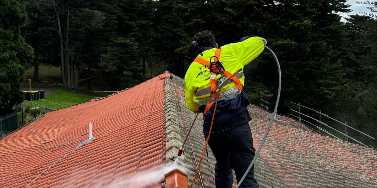 JetGlow Solutions Professional Exterior Cleaning